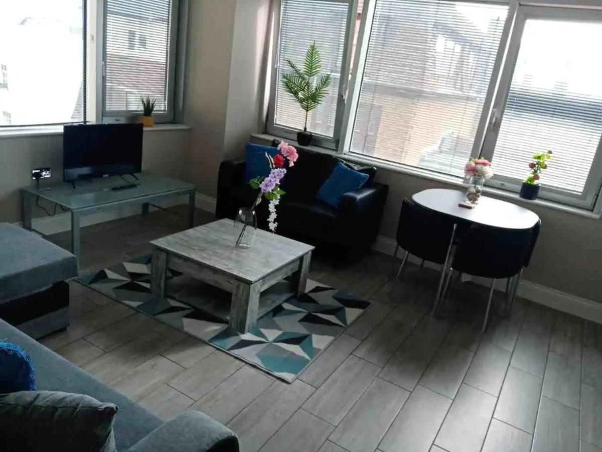Beautiful Apartment Very Close To The Beach Brighton Екстер'єр фото